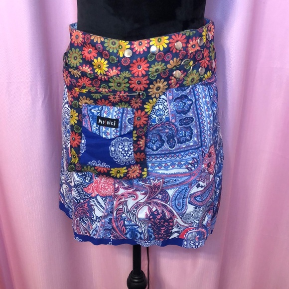 Moshiki Dresses & Skirts - Moshiki Hot Cookie Reversible Wrap Around Skirt